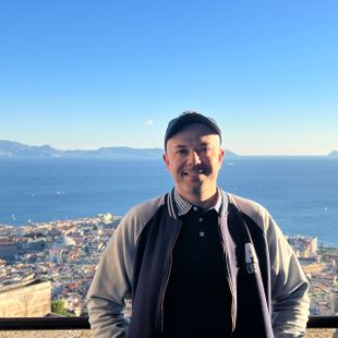 ฝรั่งหล่อ