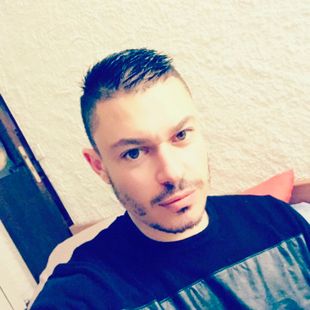 ฝรั่งหล่อ