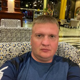 ฝรั่งหล่อ