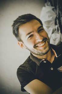 ฝรั่งหล่อ