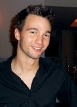 ฝรั่งหล่อ
