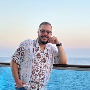 ฝรั่งหล่อ