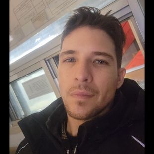 ฝรั่งหล่อ