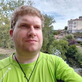 ฝรั่งหล่อ