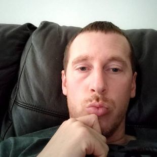 ฝรั่งหล่อ