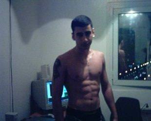 ฝรั่งหล่อ