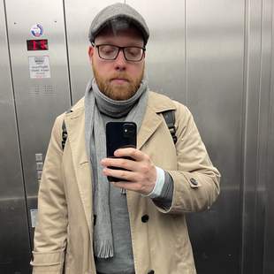 ฝรั่งหล่อ