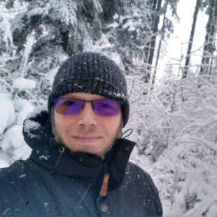 ฝรั่งหล่อ