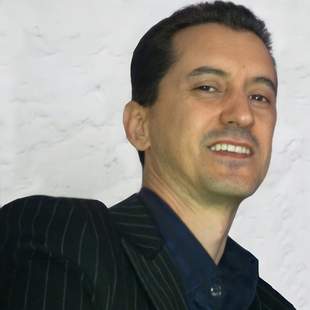 ฝรั่งหล่อ