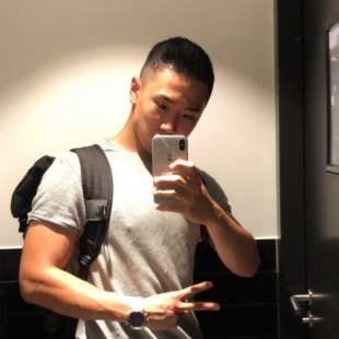 ฝรั่งหล่อ