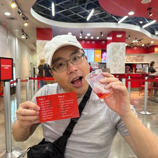 ฝรั่งหล่อ