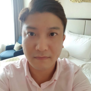 ฝรั่งหล่อ