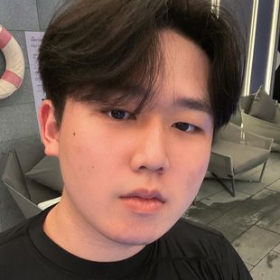 ฝรั่งหล่อ